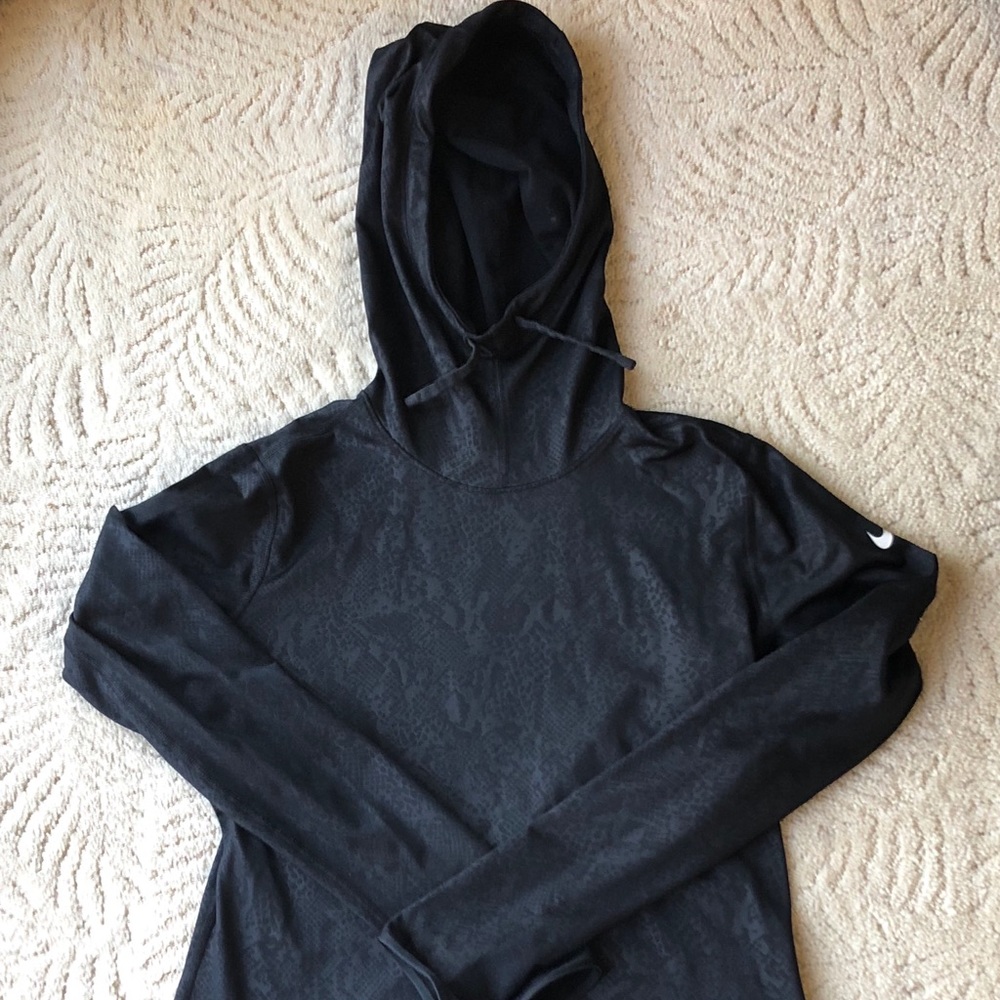 Nike pro DriFit Pullover hoody w/ thumbhole size L